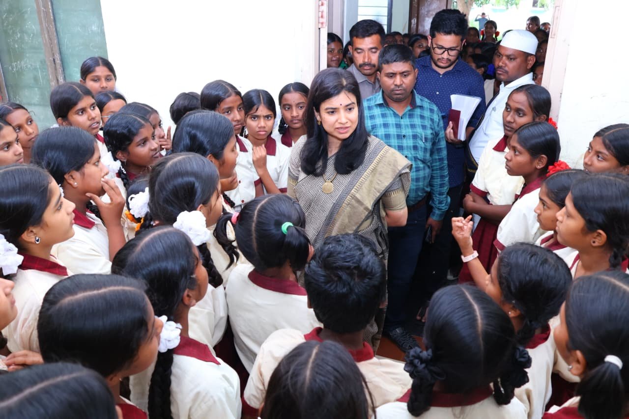  చిన్న బోనాల సాంఘిక సంక్షేమ గురుకుల విద్యాలయంలో ఆకస్మిక తనిఖీ  ఇటీవల ఎంజేపీ బాలుర విద్యాలయం ప్రిన్సిపాల్ సస్పెండ్